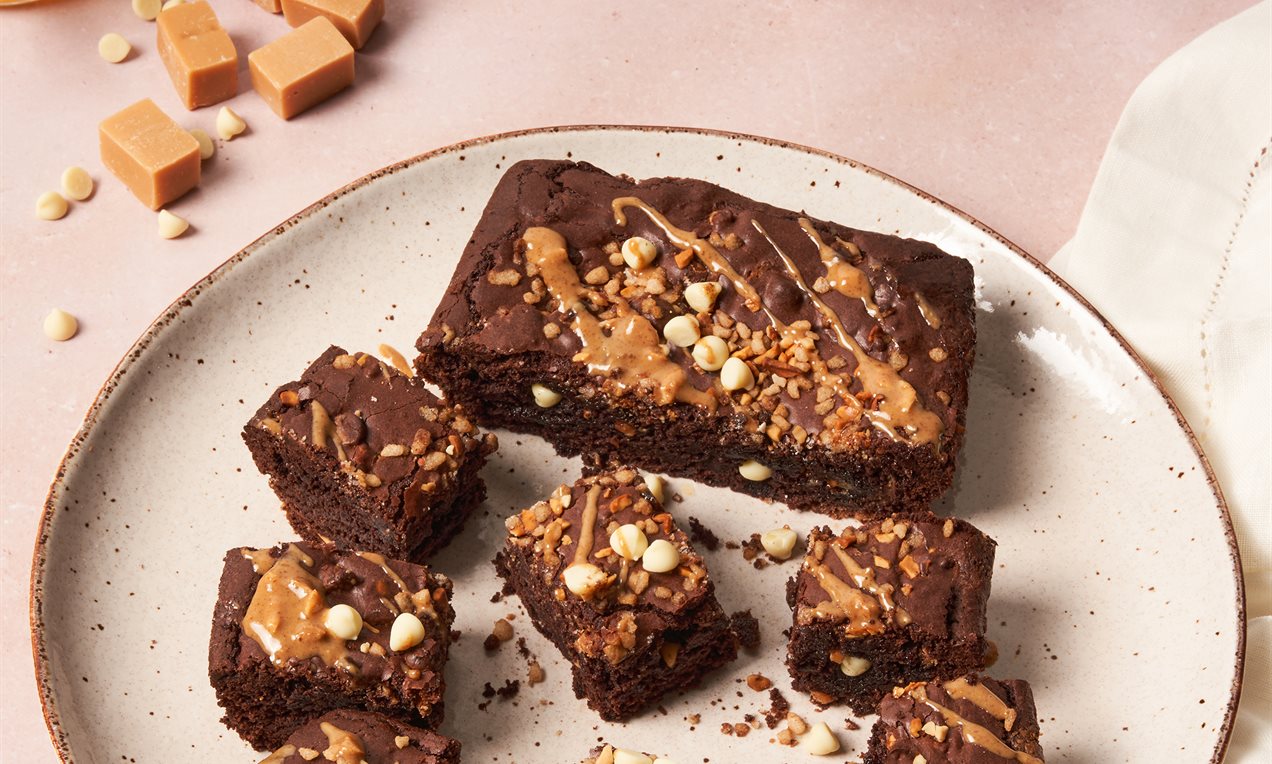 Brownies met witte chocolade en fudge Recept Dr. Oetker