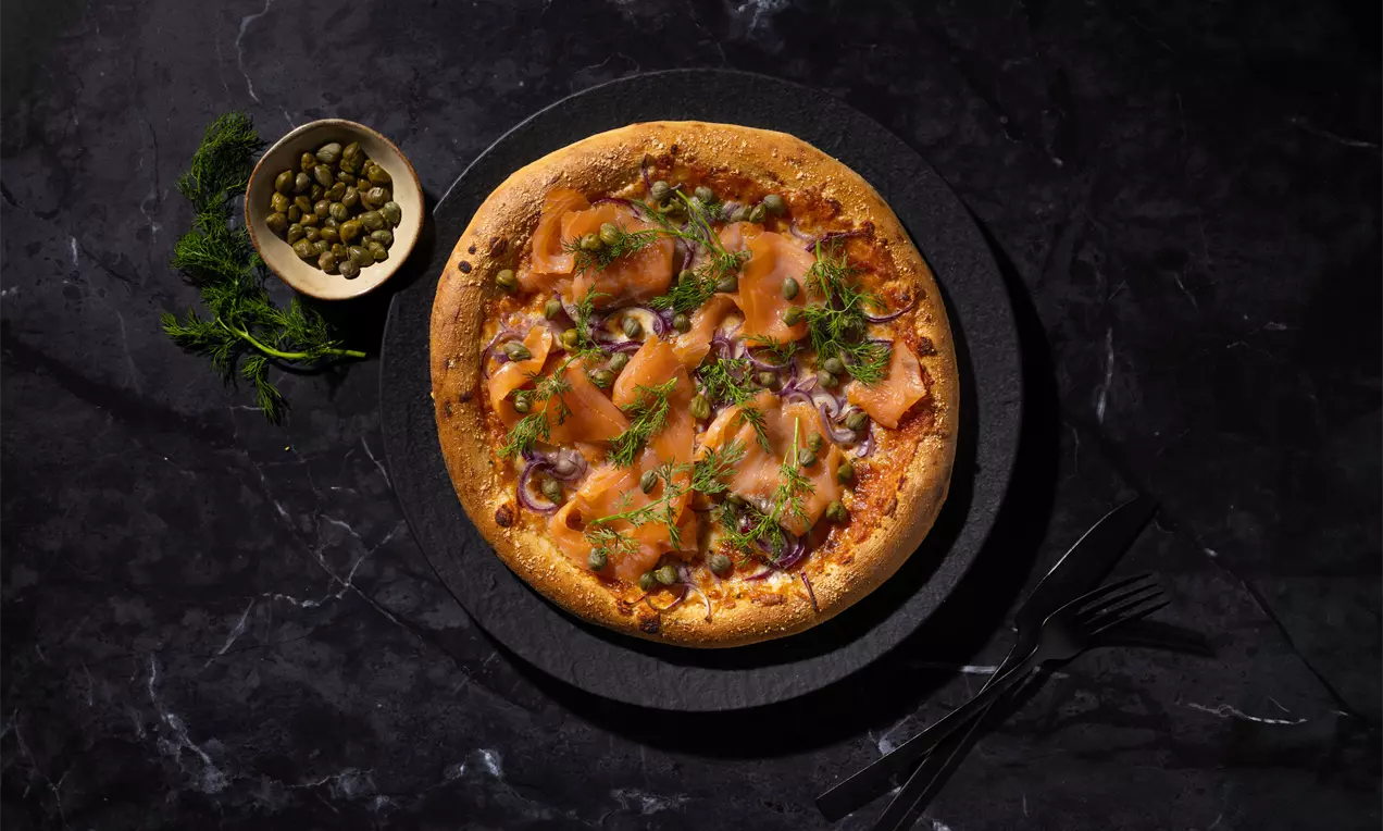 Zalmpizza met dille