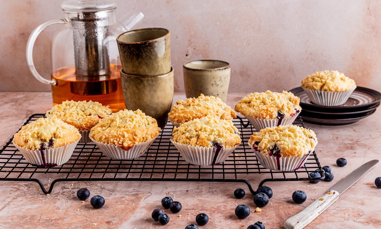Blauwe bessen muffins met crumble Recept Dr. Oetker