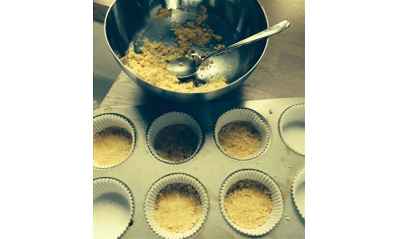 Picture - Bodem cheesecake cupcakes maken.png